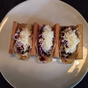 mini tacos de costilla