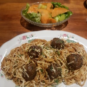 fetucchini con albondigas 