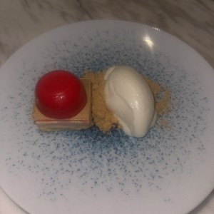 Flan con helado