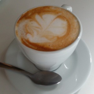capuchino con leche de almendra