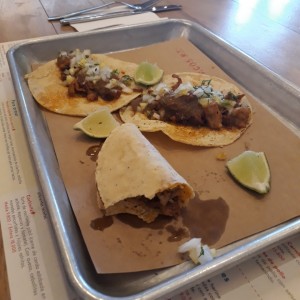 Taco chorizo verde.