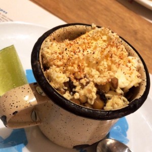 Esquites Caldudos