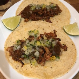 tacos de carne al pastor