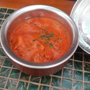 cerdo con curry y yogourt