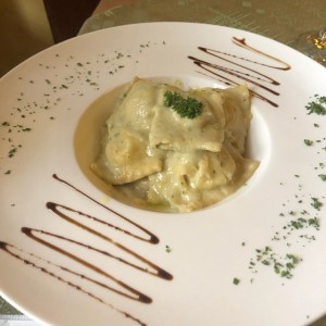 ravioli al salmone