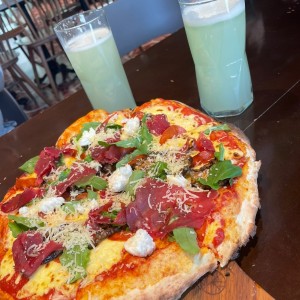 pizza de la casa