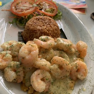 camarones al ajillo con cayeye