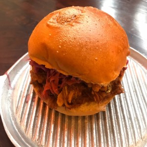 Sanduchote de cerdo desmechado