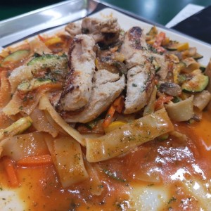 pollo con vegetales
