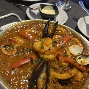 Fideua