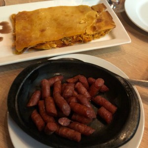 empanada gallega y chistorras