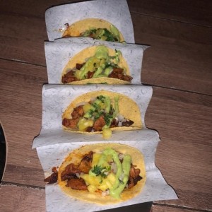 Tacos al pastor