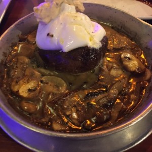 Burrata con champiñones
