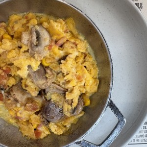Revueltos
