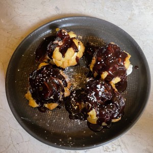 Profiteroles
