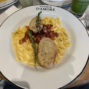 Fetuccine Parmiggiana con Tocineta