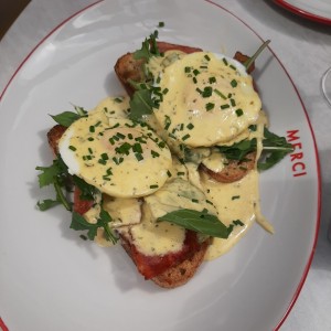 Huevos benedictinos.