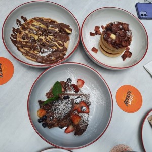 Waffles, pancakes y tostadas francesas