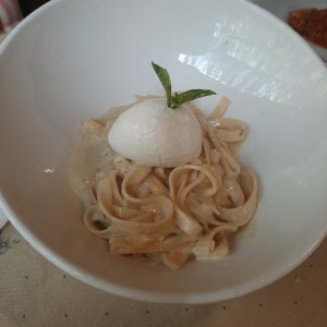 Fetuccini 4 quesos.