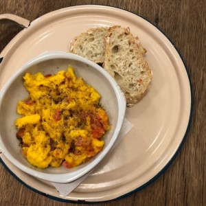 Huevos