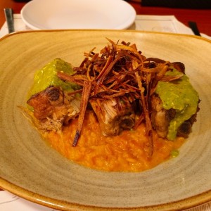 Costillas Mangiare, con risotto.