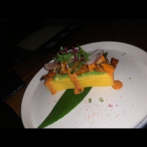 causa de langostinos