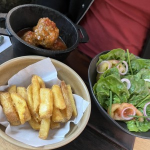 Albondigas