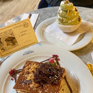 tiramosu & helado de pistacho