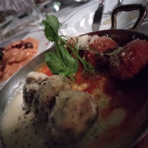 Albondigas