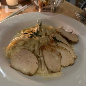 Fettuccine al pamigiank con pollo