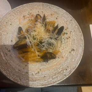 Salmon pasta corta
