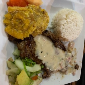 Carne salsa strogonoff