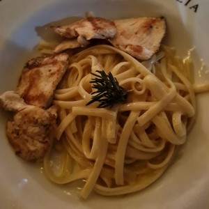Pasta burrata con pollo
