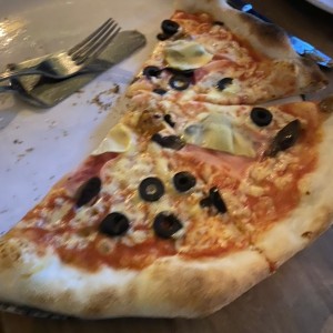 Pizza caprichosa 