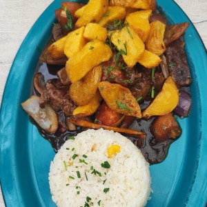 Lomo saltado