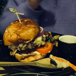 Hamburguesa de la casa