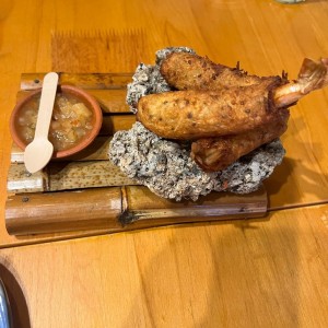 Langostinos enyucados 