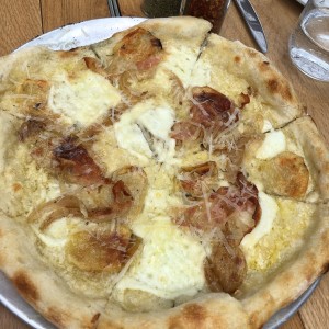Pizza cebollas caramelizadas