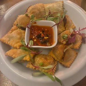 Raviolis fritos 