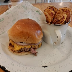 Bubu burger wayguu con papas nativas 
