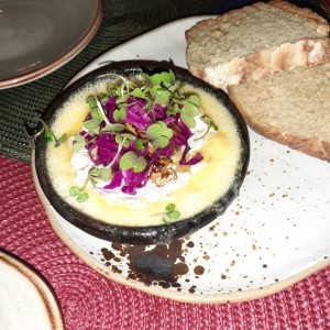 Queso brie al horno.