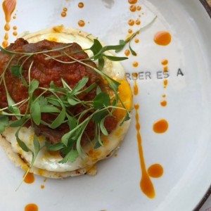 Arepa con roast beef