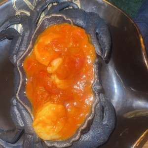 Salsa del pescado con camarones 
