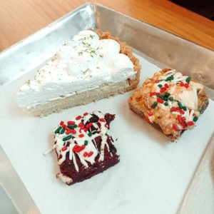 Pie de limón y mini brownies