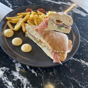 Sandwich jamon serrano