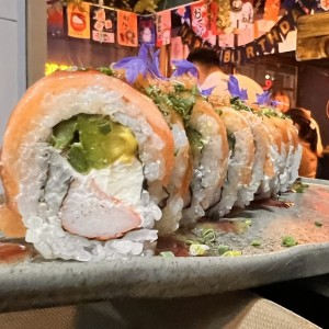 Salmon citrus roll