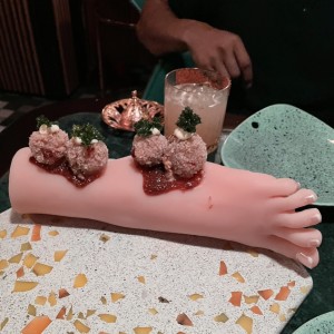 Metimos la pata