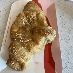 Croissant jamon y queso