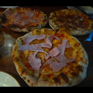 3 pizzetas