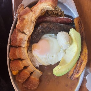 Bandeja Paisa completa